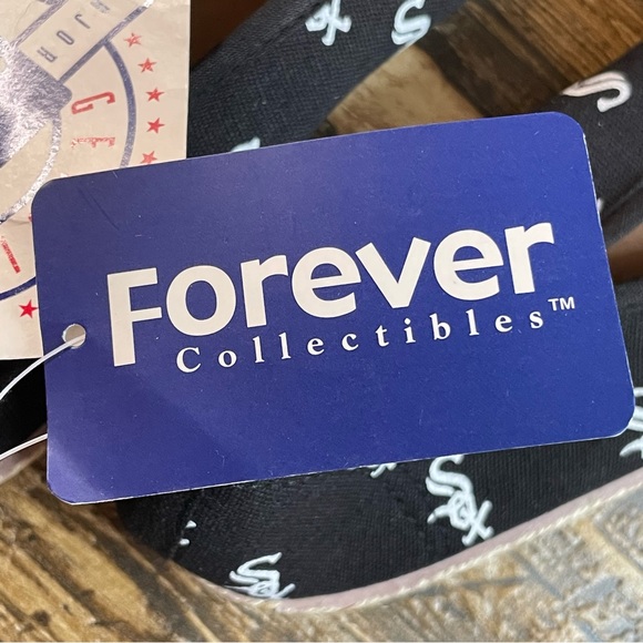 Forever Collectibles Chicago White Sox women’s slip on loafer XL - Picture 12 of 14